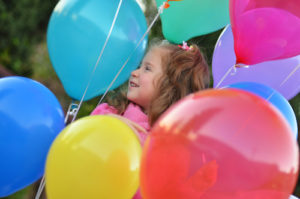 happy_girl_w_balloons_s